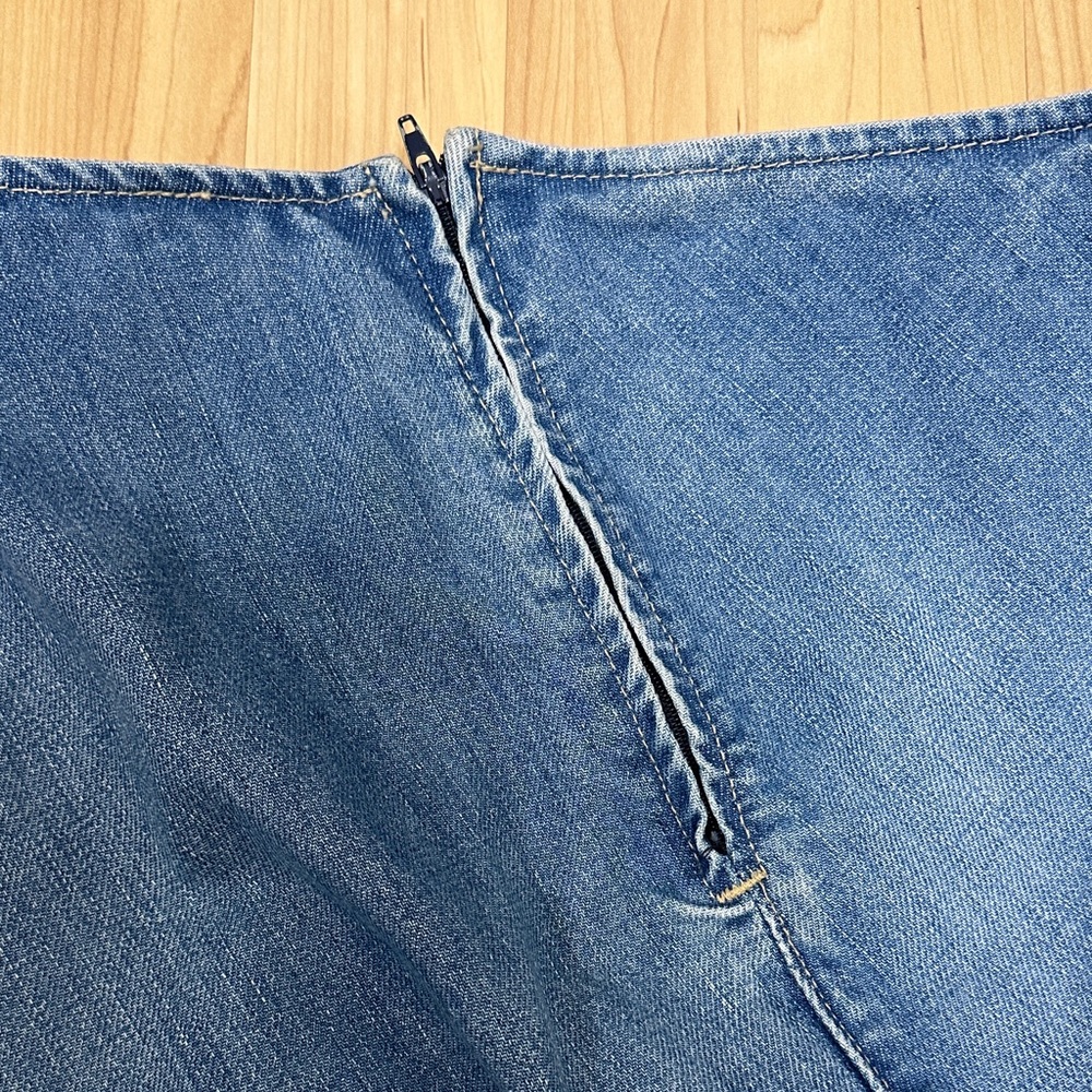 Levi’s Denim Blue Skirt - Picture 6 of 8